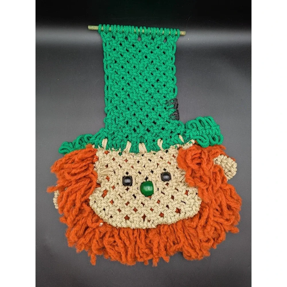 VTG LOVELY Macrame Wall Door Hanging Leprechaun St Patricks Day Irish 23